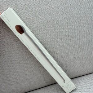 Morphe X Ariel A14 Signature Precision
Setting Brush